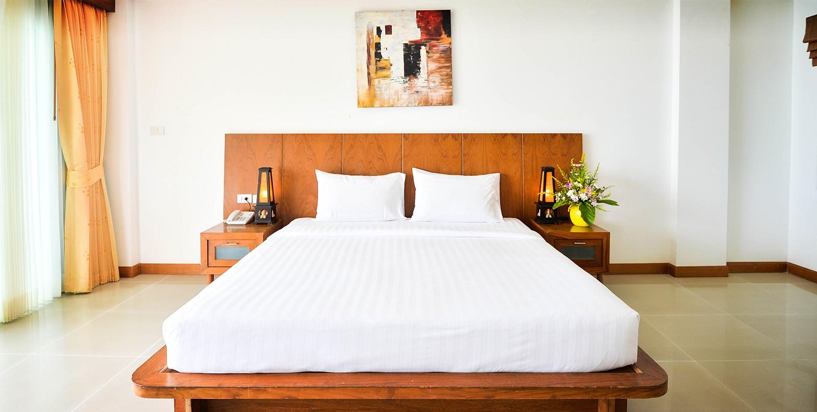 Patong Tri Trang Beach Resort מראה חיצוני תמונה