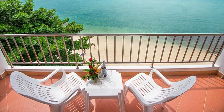 Patong Tri Trang Beach Resort מראה חיצוני תמונה